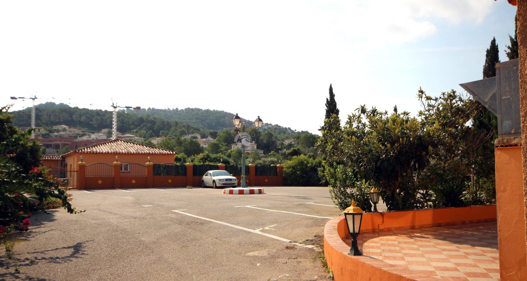 перепродажа - Коммерческая - Javea
